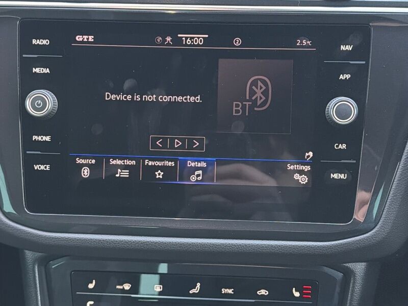 More views of Volkswagen Tiguan