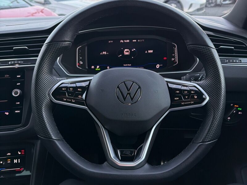 More views of Volkswagen Tiguan