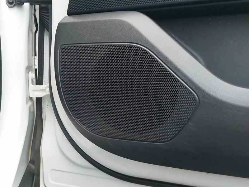 More views of Land Rover Range Rover Velar