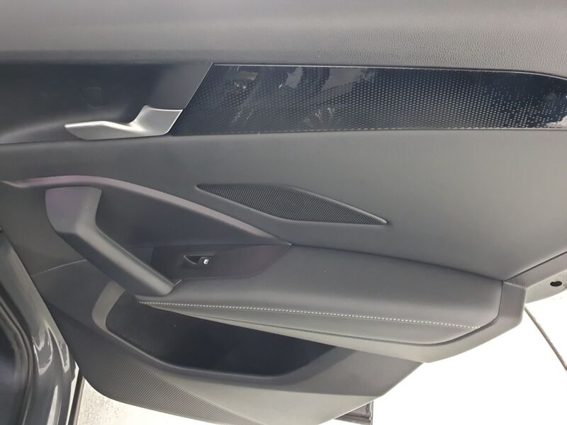 More views of Volkswagen Tiguan