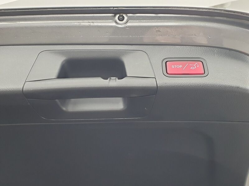 More views of Mercedes-Benz EQA