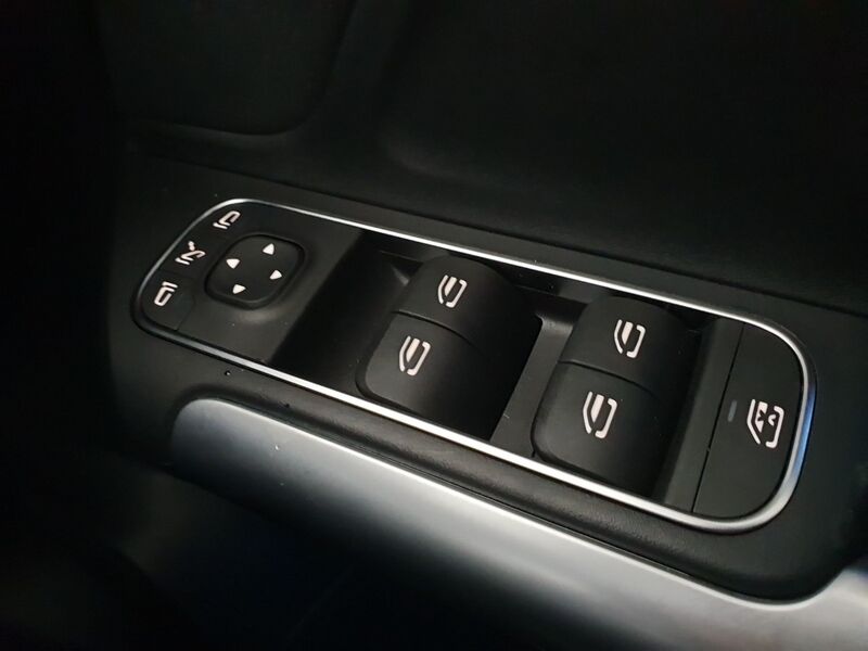 More views of Mercedes-Benz EQA