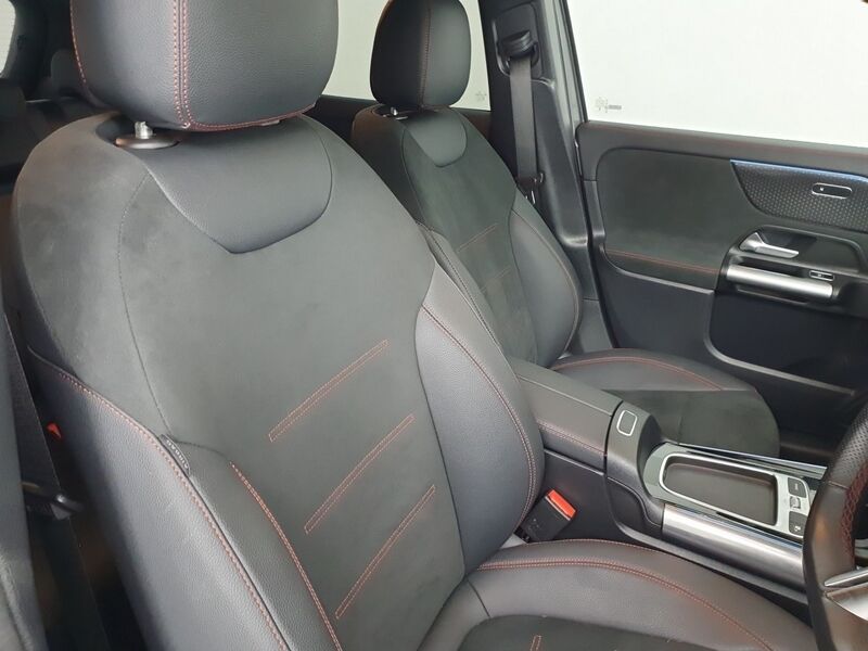 More views of Mercedes-Benz EQA