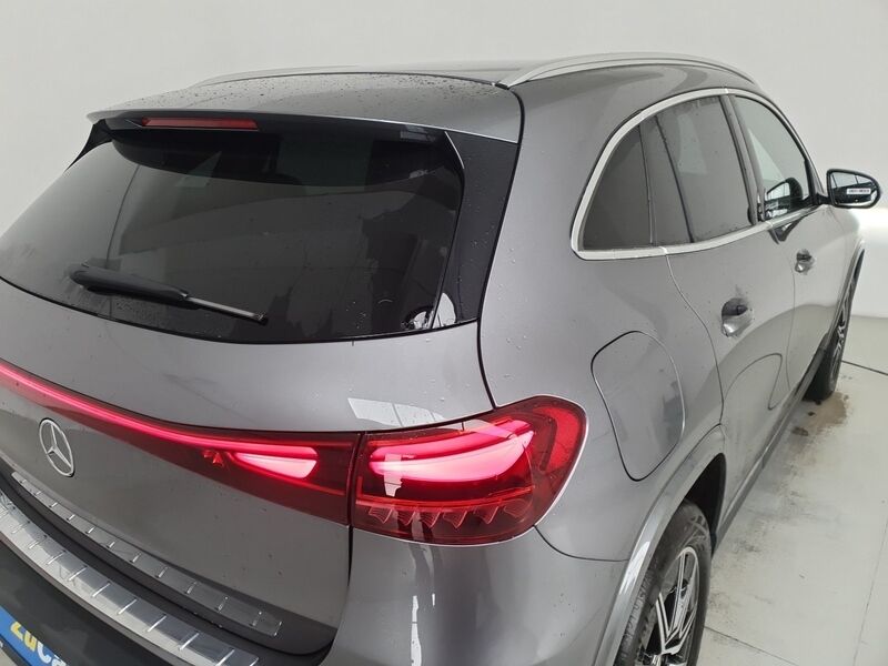 More views of Mercedes-Benz EQA