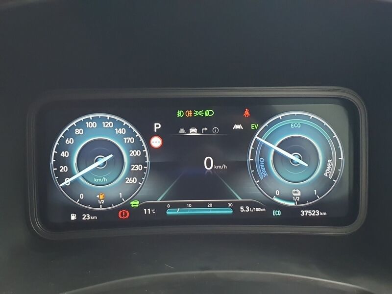 More views of Hyundai KONA