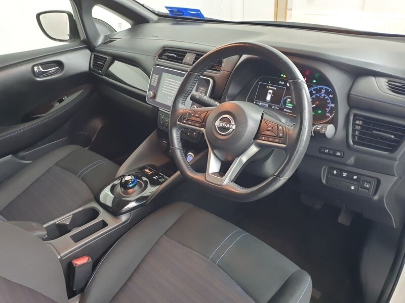 More views of Nissan Leaf