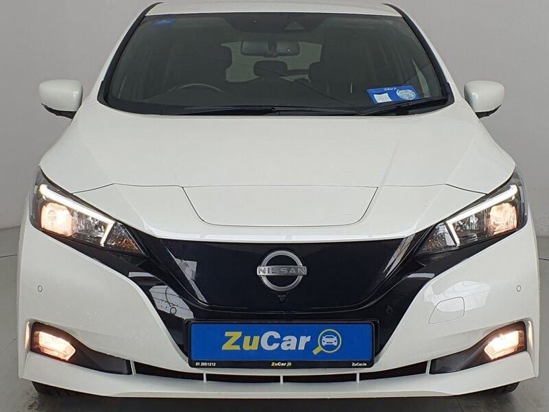 More views of Nissan Leaf