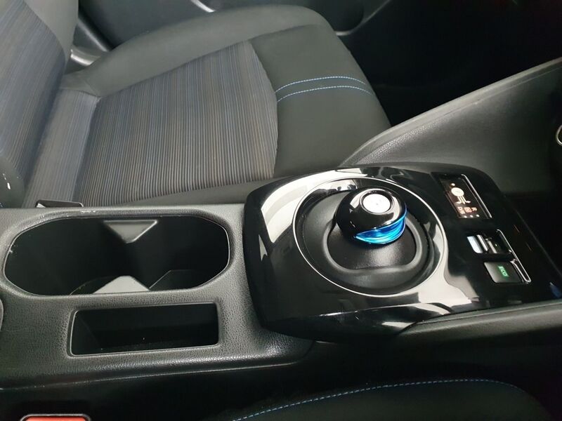 More views of Nissan Leaf