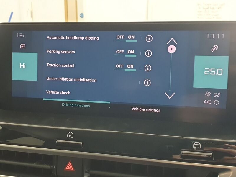 More views of Citroen e-C4