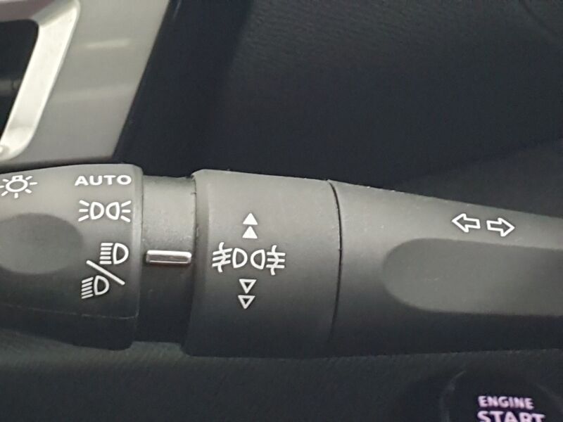 More views of Citroen e-C4