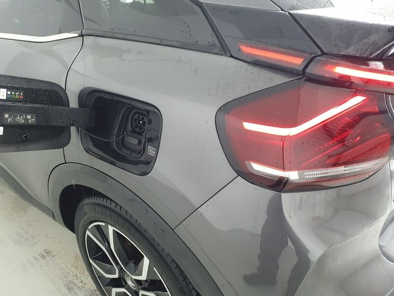 More views of Citroen e-C4