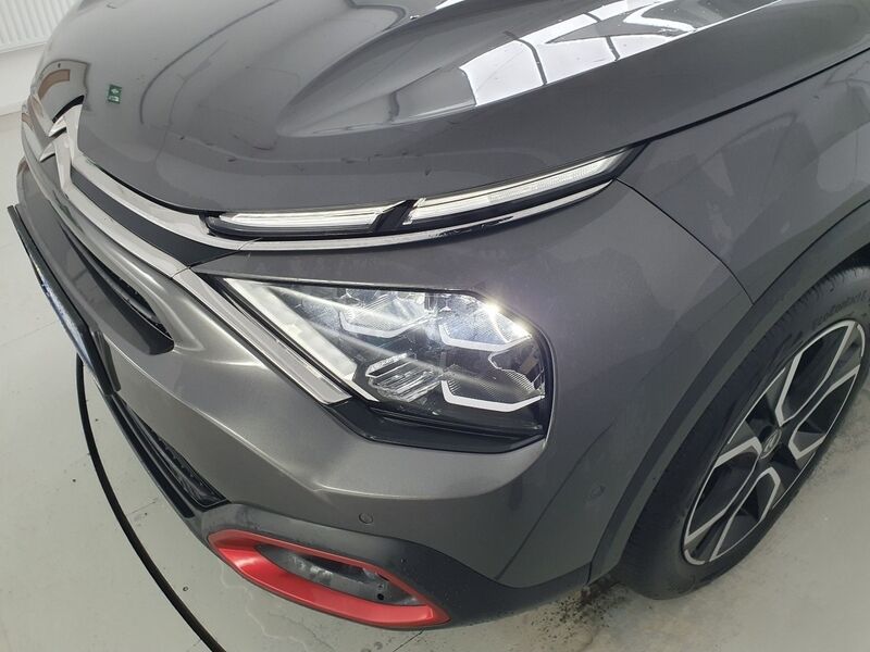 More views of Citroen e-C4