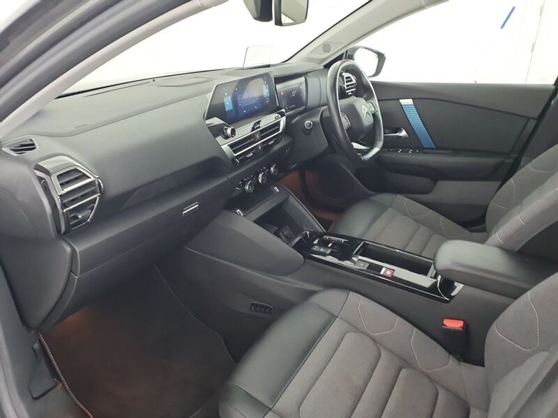 More views of Citroen e-C4