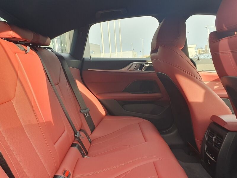 More views of BMW i4