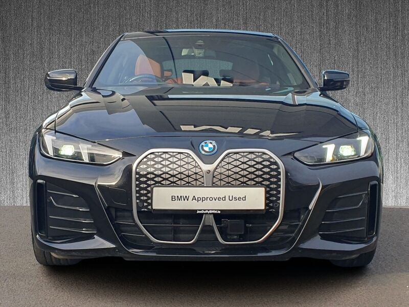 More views of BMW i4