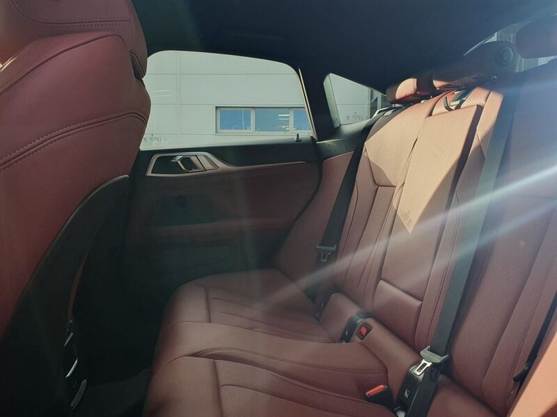 More views of BMW i4