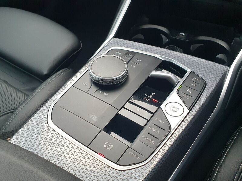 More views of BMW 3-Series