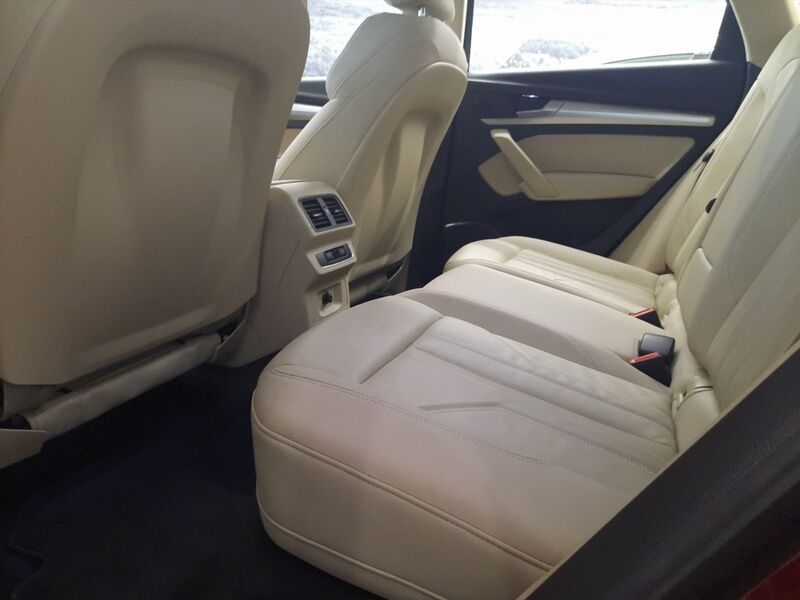 More views of Audi Q5