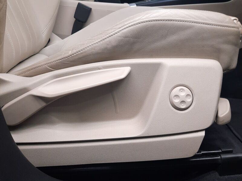 More views of Audi Q5