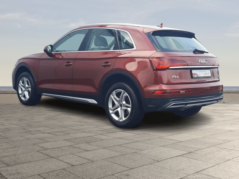 More views of Audi Q5