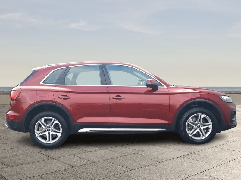 More views of Audi Q5