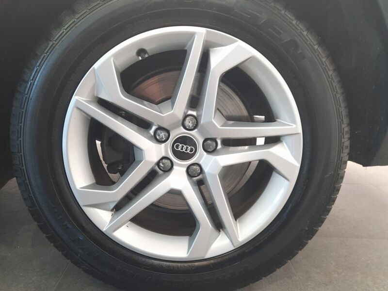 More views of Audi Q5