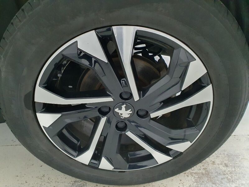 More views of Peugeot 2008