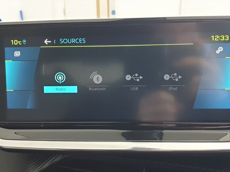 More views of Peugeot 2008