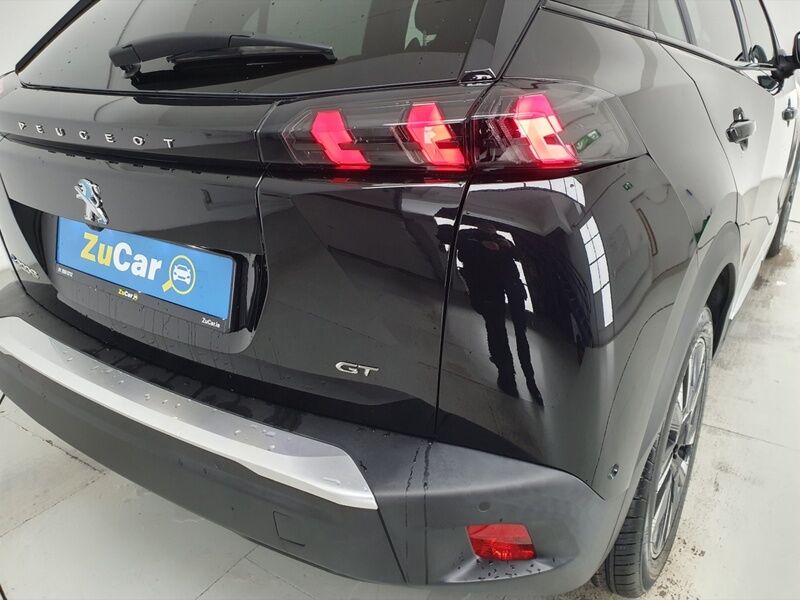 More views of Peugeot 2008