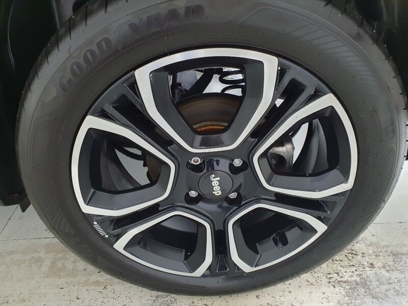 More views of Jeep Avenger