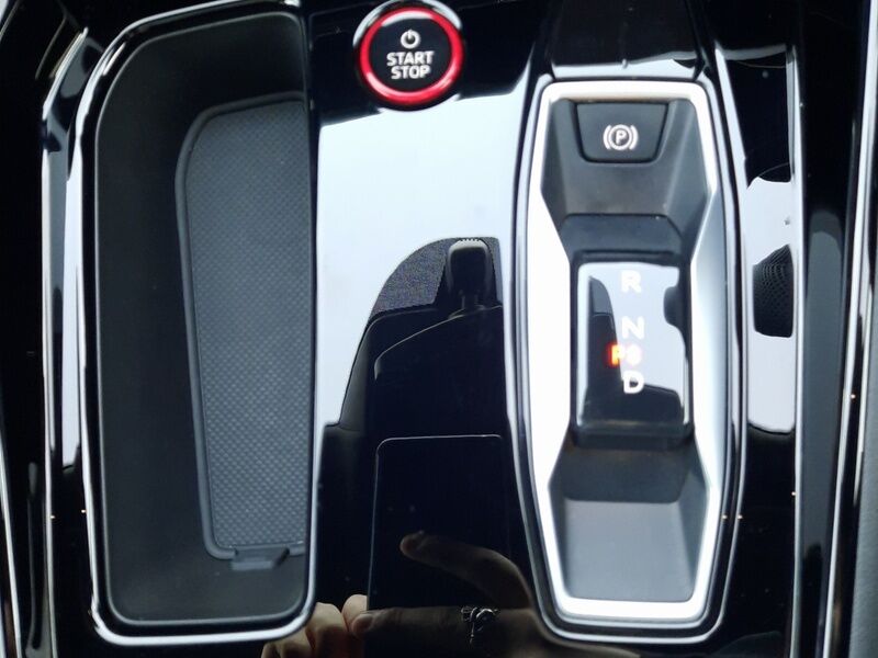 More views of Audi e-tron GT quattro