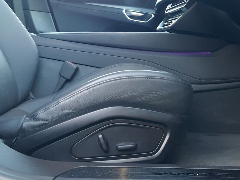 More views of Audi e-tron GT quattro