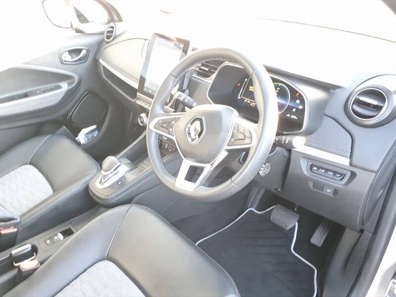 More views of Renault Zoe