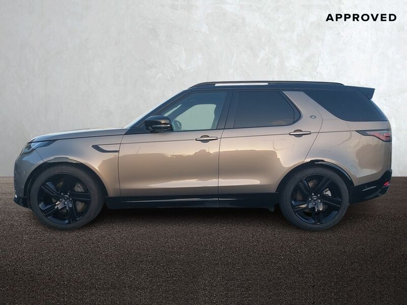 More views of Land Rover Discovery