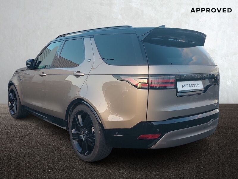 More views of Land Rover Discovery