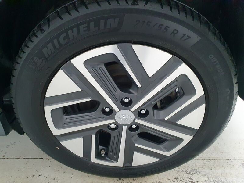 More views of Hyundai KONA