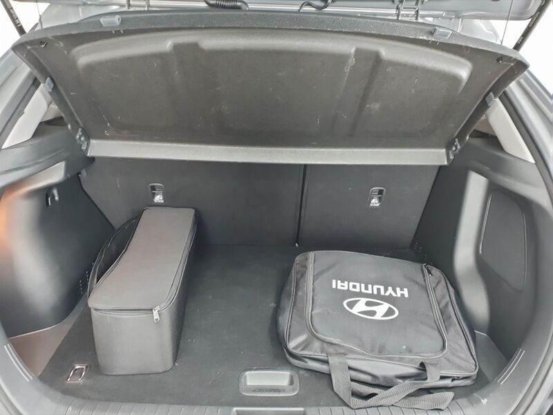 More views of Hyundai KONA