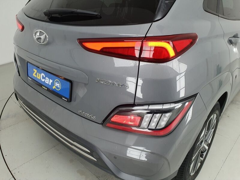 More views of Hyundai KONA