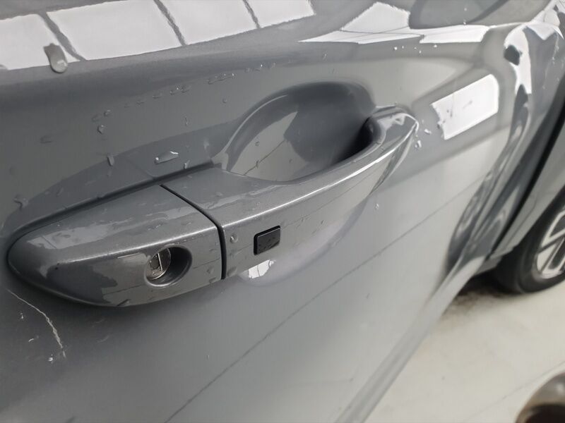 More views of Hyundai KONA