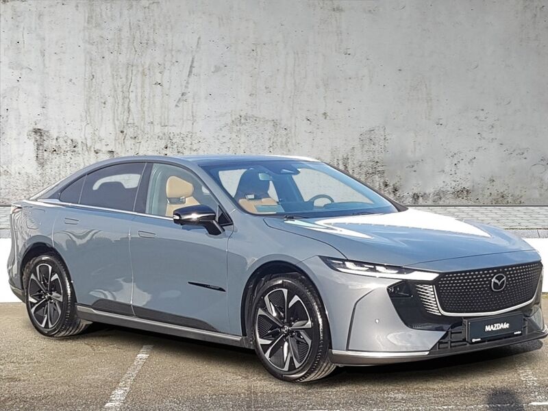 More views of Mazda 6e