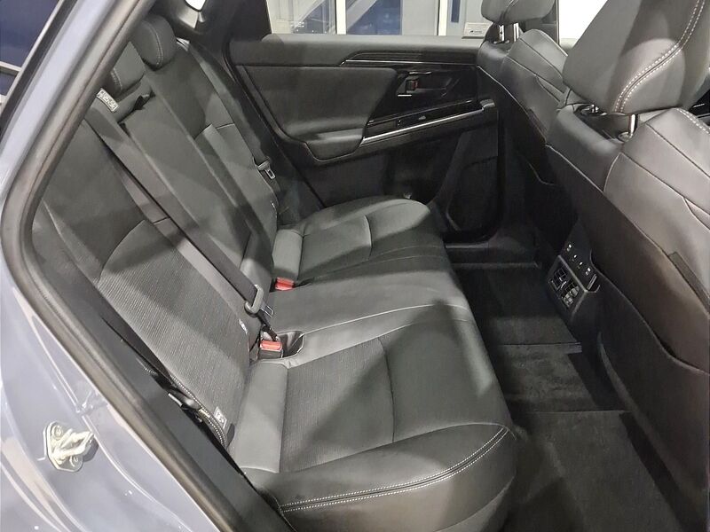 More views of Subaru Solterra