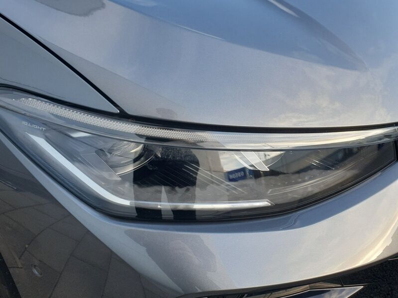 More views of Volkswagen Passat