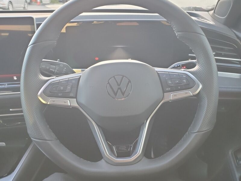 More views of Volkswagen Passat