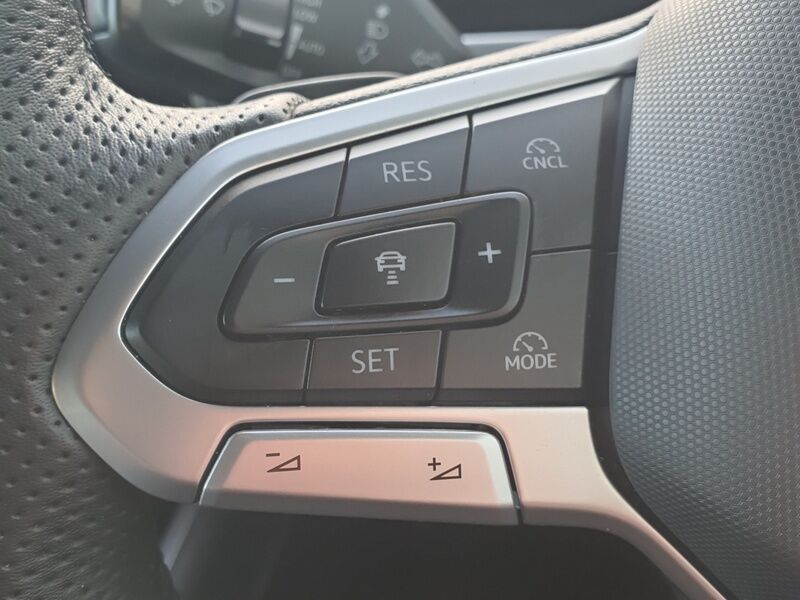 More views of Volkswagen Passat