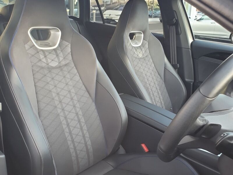 More views of Volkswagen Passat