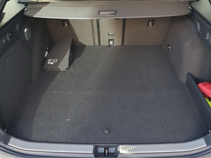 More views of Volkswagen Passat