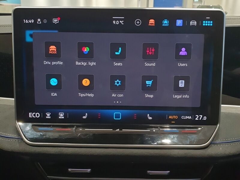 More views of Volkswagen Passat