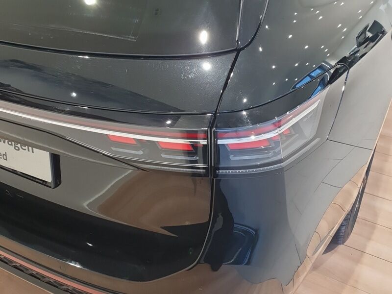 More views of Volkswagen Passat