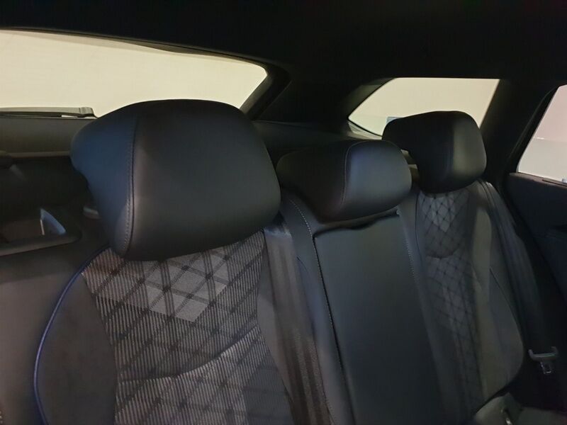 More views of Volkswagen Passat