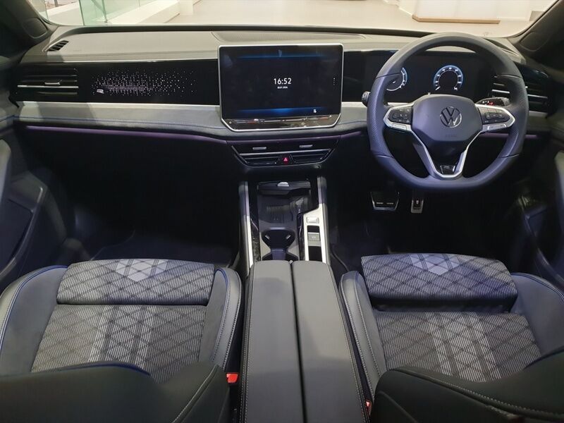 More views of Volkswagen Passat